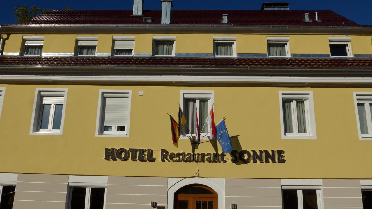 Hotel Sonne Weingarten  Exteriér fotografie